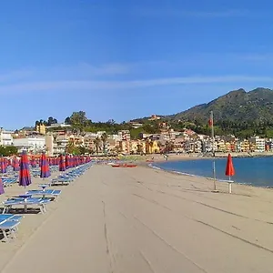Bed & Breakfast Al Sole Di Sicilia, Giardini-Naxos
